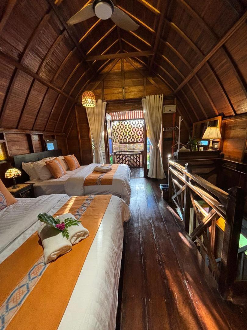 Golden Chenang Village Pantai Cenang  Exterior photo